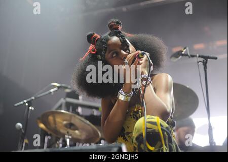 24. September 2021, Sheffield, South Yorkshire, USA: Nova Twins in der Sheffield Arena (Foto: © Robin Burns/ZUMA Press Wire) Stockfoto