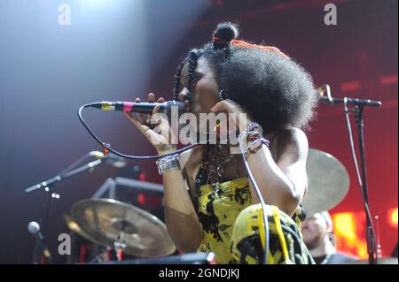 24. September 2021, Sheffield, South Yorkshire, USA: Nova Twins in der Sheffield Arena (Foto: © Robin Burns/ZUMA Press Wire) Stockfoto