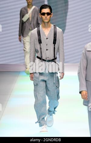 EMPORIO ARMANI SS22 Runway während der Milan Fashion Week am 2021. September - Mailand, Italien. 23/09/2021 Stockfoto