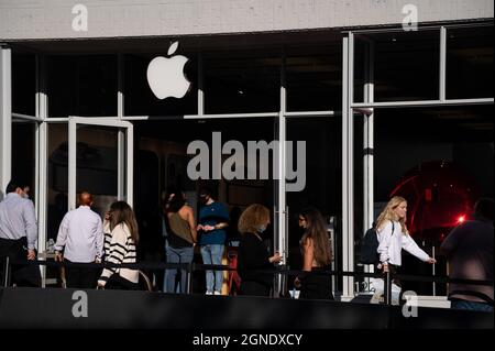 Washington, USA. September 2021. Ein Überblick über einen Apple Store in Washington, DC, am Freitag, den 24. September 2021. (Graeme Sloan/Sipa USA) Quelle: SIPA USA/Alamy Live News Stockfoto