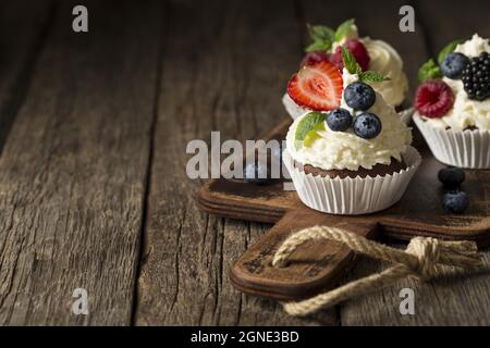 Hoher Blick lecker Cupcake Kopierer Platz. Hohe Qualität und Auflösung schönes Fotokonzept Stockfoto
