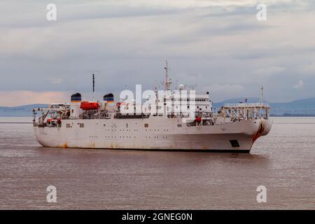 USNS Zeus fährt in die Docks von Avonmouth Stockfoto