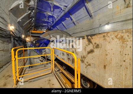 Rotierender Entlader von U-Bahn-Autos Stockfoto