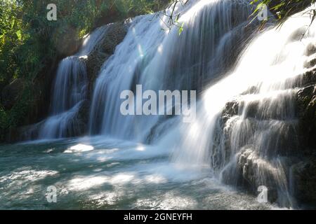 Trang Wasserfall in Hoa Binh Provinz Nordvietnam Stockfoto