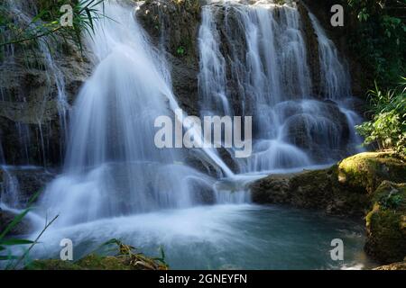 Trang Wasserfall in Hoa Binh Provinz Nordvietnam Stockfoto