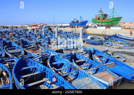 Fischerboote Im Hafen Von Essaouira, Marokko Stockfoto