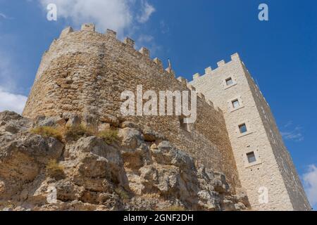 Burg-Festung von Doña Berenguela in Curiel de Duero, Spanien Stockfoto