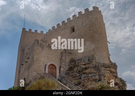 Burg-Festung von Doña Berenguela in Curiel de Duero, Spanien Stockfoto