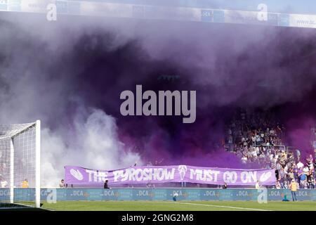 ANTWERPEN, BELGIEN - 25. SEPTEMBER: Fans während des Jupiler Pro League-Spiels zwischen Beerkot v.a. und KAS Eupen am 25. September 2021 im Olympischen Stadion in Antwerpen, Belgien (Foto: Perry van de Leuvert/Orange Picts) Stockfoto