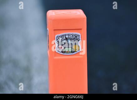 Chicago, Illinois, USA. September 2021. Ende des Zonenpylons für das NCAA-Fußballspiel zwischen Wisconsin und Notre Dame im Soldier Field in Chicago, Illinois. Dean Reid/CSM/Alamy Live News Stockfoto