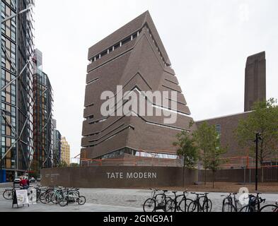 London, Kunstmuseum Tate Modern Erweiterungsbau Blavatnik Building 2010-16 von Herzog & de Meuron Stockfoto