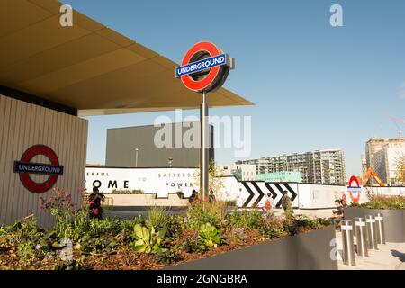 Battersea Power Station – U-Bahn-Station, Nine Elms, Vauxhall, London, England, VEREINIGTES KÖNIGREICH Stockfoto