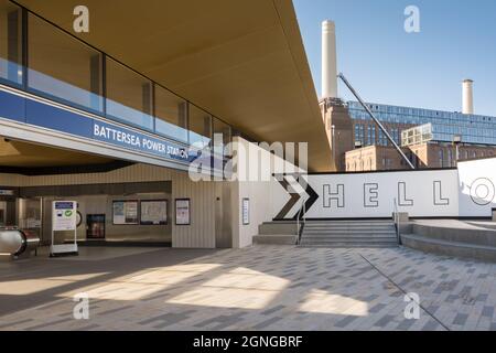 Battersea Power Station – U-Bahn-Station, Nine Elms, Vauxhall, London, England, VEREINIGTES KÖNIGREICH Stockfoto