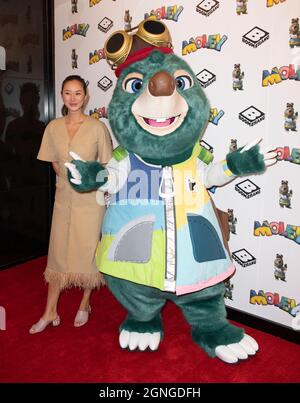 LONDON - ENGLAND SEP 25: Betty Bachz nimmt am 25. September 2021 an der Premiere von ‘Moley im Odeon Luxe Leicester Square, London, Teil. Foto von Gary Mitchell/Alamy Live News Stockfoto