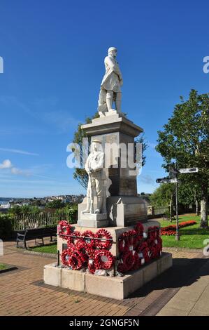 Kriegsdenkmal, Hamilton Terrace, Milford Haven, Pembrokeshire, Wales, VEREINIGTES KÖNIGREICH Stockfoto