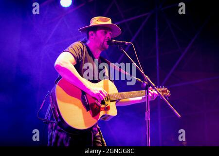 Piazzale degli Alpini Bergamo 25. September 2021 Gianluca Grignani - Akustik - live im Bergamo1000 © Andrea Ripamonti / Alamy Stockfoto