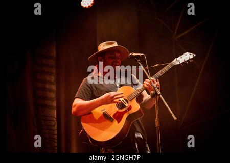 Piazzale degli Alpini Bergamo 25. September 2021 Gianluca Grignani - Akustik - live im Bergamo1000 © Andrea Ripamonti / Alamy Stockfoto