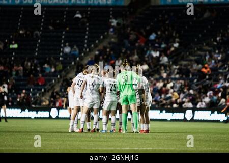 Bridgeview, Usa. September 2021. Spieler aus Portland Thorns huddle am 25. September im Seat Geek Stadium Bild: SPP Sport Press Foto. /Alamy Live News Stockfoto