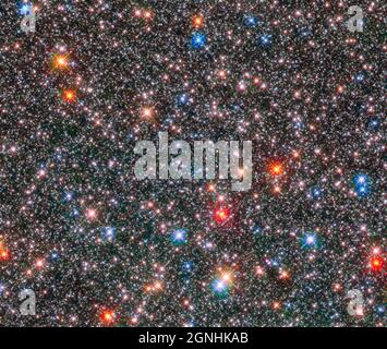 Dieses Bild zeigt farbige Sterne, die das Herz unserer Milchstraße eingefangen haben. . Bildquelle NASA/ESA Hubble Space Telescope Stockfoto