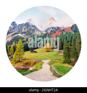 Runde Ikone der Natur mit Landschaft. Herrliche Herbstansicht der Daeumling-Bergkette, Gosau/Vorderer-Seenlachung, Oberösterreich, Europa. Photograp Stockfoto