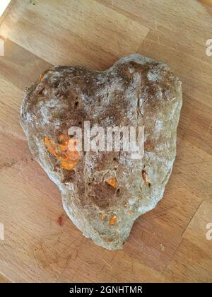 Hausgemachtes Brot mit einer Sauerteig-Vorspeise Stockfoto