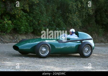 Vanwall (1957, Replik), Stirling Moss Tribute, 12. September 2021, Brooklands Museum, Weybridge, Surrey, England, Großbritannien, Europa Stockfoto