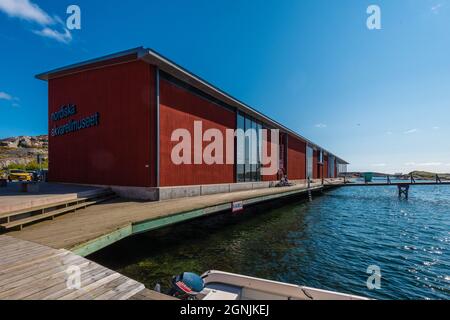 Tjörn, Schweden - August 19 2021: Außenansicht von Nordiska Akvarellmuseet in Skärhamn Stockfoto