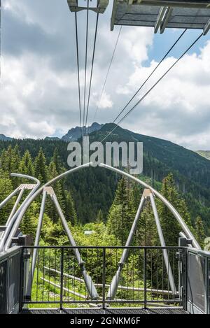 Fahrt mit der Seilbahn auf den Gipfel des Kasprowy Wierch in Polen Stockfoto