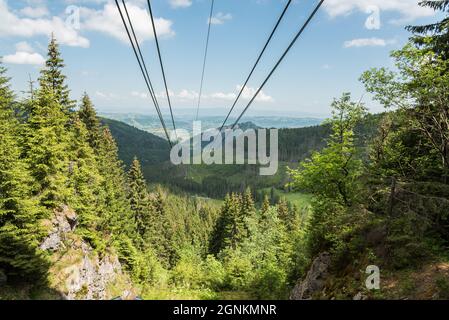 Fahrt mit der Seilbahn auf den Gipfel des Kasprowy Wierch in Polen Stockfoto