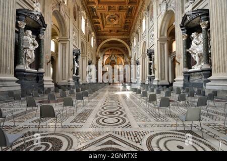 Italien, Rom, Basilika San Giovanni im Inneren von Laterano Stockfoto