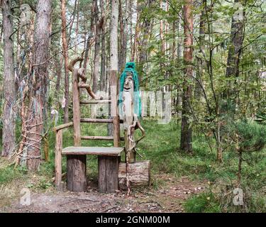 Märchenhafter Charakter der russischen Folklore, die im Wald oder Sumpf lebt Stockfoto