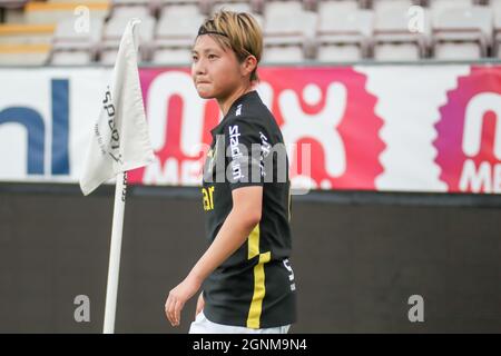 Orebro, Schweden. September 2021. Honoka Hayashi (16 AIK) während des Spiels in der Schwedischen Liga OBOS Damallsvenskan zwischen KIF Orebro und AIK in der Behrn Arena in Orebro, Schweden. Kredit: SPP Sport Pressefoto. /Alamy Live News Stockfoto