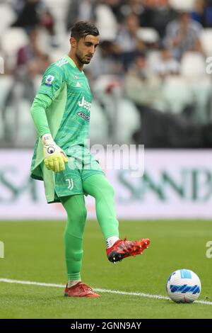 Turin, Italien, 26. September 2021. Mattia Perin von Juventus während des Spiels der Serie A im Allianz Stadium, Turin. Bildnachweis sollte lauten: Jonathan Moscrop / Sportimage Kredit: Sportimage/Alamy Live News Stockfoto