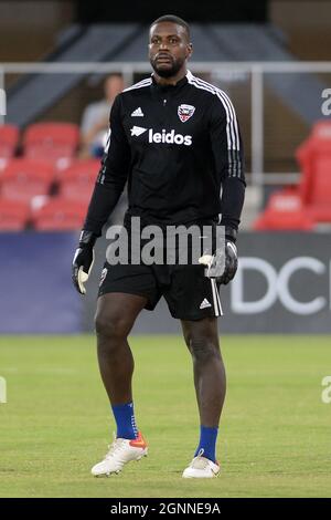 Washington, DC, USA. September 2021. 20210925 - D.C. United-Torwart BILL HAMID (24) wärmt sich vor dem MLS-Spiel gegen den FC Cincinnati auf dem Audi-Feld in Washington auf. (Bild: © Chuck Myers/ZUMA Press Wire) Stockfoto