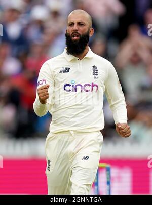 Fileboto vom 15-08-2021 von Moeen Ali, England, feiert die Einnahme des Wickels von Ajinkya Rahane am vierten Tag des zweiten Test-Spiels in Lord's, London. Ausgabedatum: Montag, 27. September 2021. Stockfoto