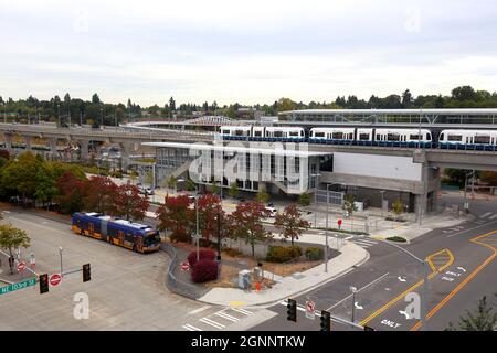 Sound Transit Northgate Station, NE 103. St, Seattle, Washington. Ein intermodales Bus- und Stadtbahnzentrum mit Park- und Fahrmöglichkeiten Stockfoto