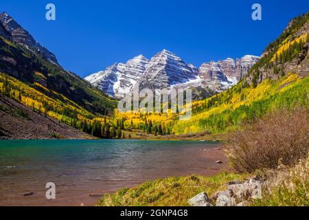 Landschaftsfoto der Glocke von Maroon in Aspen Colorado, Herbstsaison, USA Stockfoto