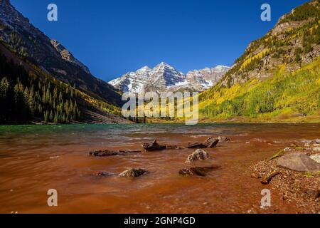 Landschaftsfoto der Glocke von Maroon in Aspen Colorado, Herbstsaison, USA Stockfoto