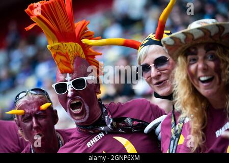 Düsseldorf, Deutschland. September 2021. American Football: Professional League elf, Frankfurt Galaxy - Hamburg S., Play-off-Runde, Finale, Merkur Spiel-Arena. Fans sind auf den Tribünen. Quelle: Federico Gambarini/dpa/Alamy Live News Stockfoto