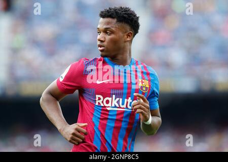 Barcelona, Spanien. September 2021. Ansu Fati vom FC Barcelona während des LaLiga-Spiels zwischen dem FC Barcelona und Levante UD im Camp Nou.Endstand; FC Barcelona 3:0 Levante UD. Kredit: SOPA Images Limited/Alamy Live Nachrichten Stockfoto