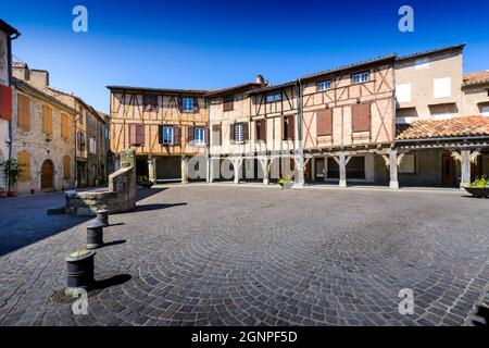 Zentraler Ort des Lautrec Village, Tarn, Frankreich Stockfoto