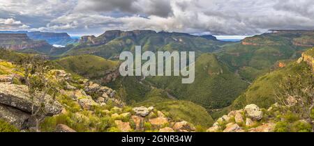 Blyde River Canyon Panorama vom Aussichtspunkt über die Panoramaszenerie in Mpumalanga Südafrika Stockfoto