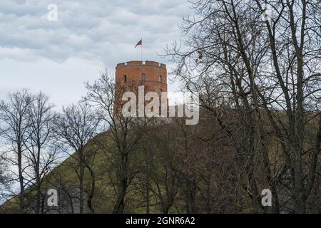 VILNIUS, LITAUEN – 2020. MÄRZ 06. Gediminas-Turm - der verbleibende Teil des Oberen Schlosses. Stockfoto