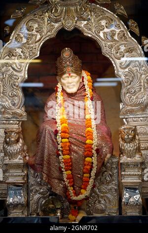 Shiva hindu-Tempel. Statue des indischen spirituellen Meisters Shirdi Sai Baba. Dubai. Vereinigte Arabische Emirate. Stockfoto