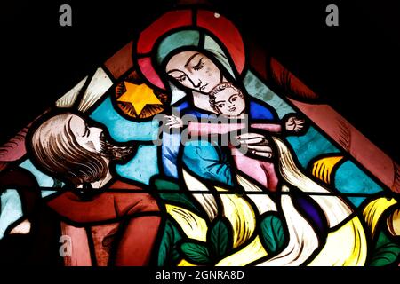 Kirche des heiligen Joseph des Fins. Buntglasfenster. Krippe. Annecy. Frankreich. Stockfoto