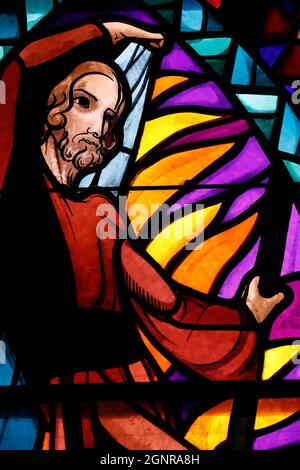 Kirche des heiligen Joseph des Fins. Buntglasfenster. Jesus Christus. Annecy. Frankreich. Stockfoto