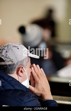 Saint Maurice Kirche. Kardonnerstag. Chrisam Mass. Annecy. Frankreich. Stockfoto