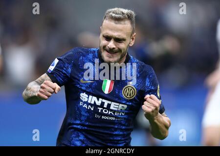 Federico Dimarco vom FC Internazionale zeigt während der Serie Ein Spiel zwischen dem FC Internazionale und Atalanta BC im Stadio Giuseppe Meazza . Stockfoto