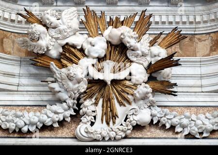 Taube des heiligen Geistes. Die Basilika der Santissima Annunziata del Vastato. Genua. Italien. Stockfoto