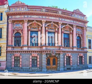 Beeindruckende barocke Fassade des historischen Palast des Grafen Tolstoi Familie, auch bekannt als das Haus der Wissenschaftler, Sabaneev meisten Straße, Odessa, Ukraine Stockfoto